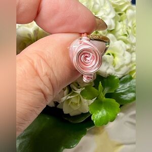 Elegant Pink Wire swirl Wrapped Ring